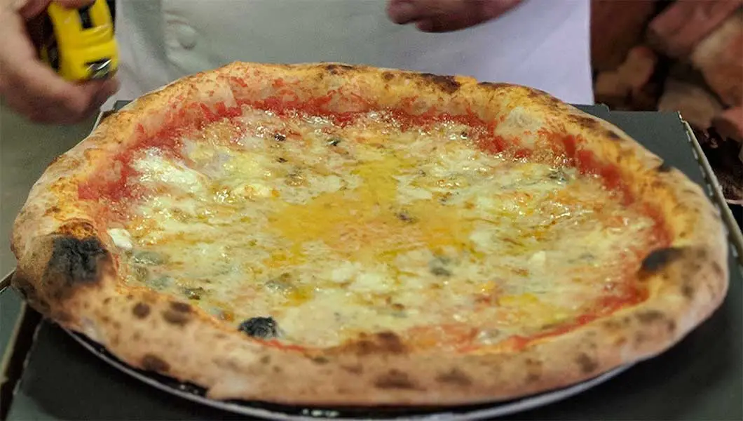 154種類のチーズがのったピザが、ギネス世界記録に認定される
