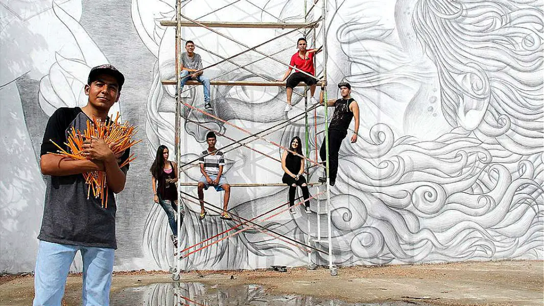 『使用した鉛筆、1200本』コロンビアのアーティストによる美しい壁画が、ギネス世界記録に認定