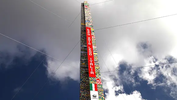 LEGOブロックで建てる塔、1年の歳月をかけて、ギネス世界記録を塗り替える