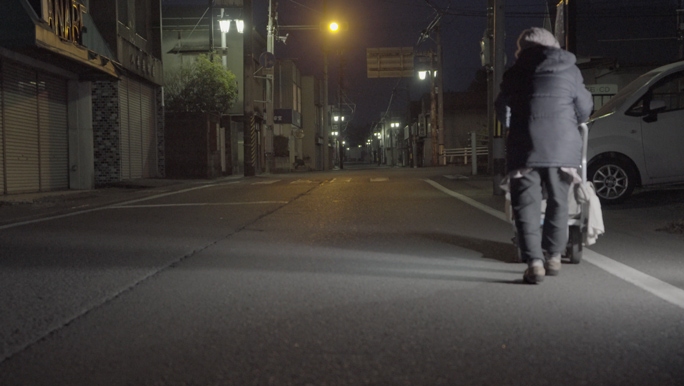 Oldest newspaper delivery person before sunrise