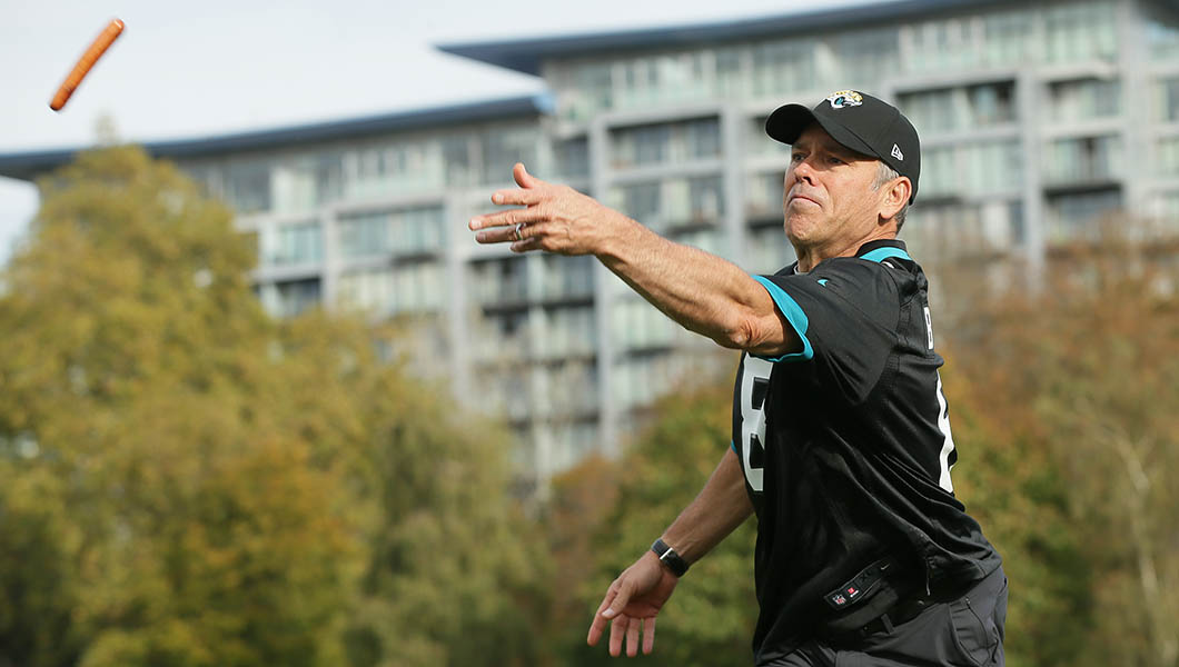 Brunell throwing sausage header 2.jpg