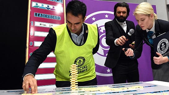 チャレンジゾーンでは、誰もが一度は体験したい世界記録に挑戦できます。