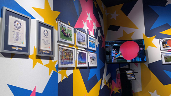 ギネス世界記録のギャラリーゾーンも併設。