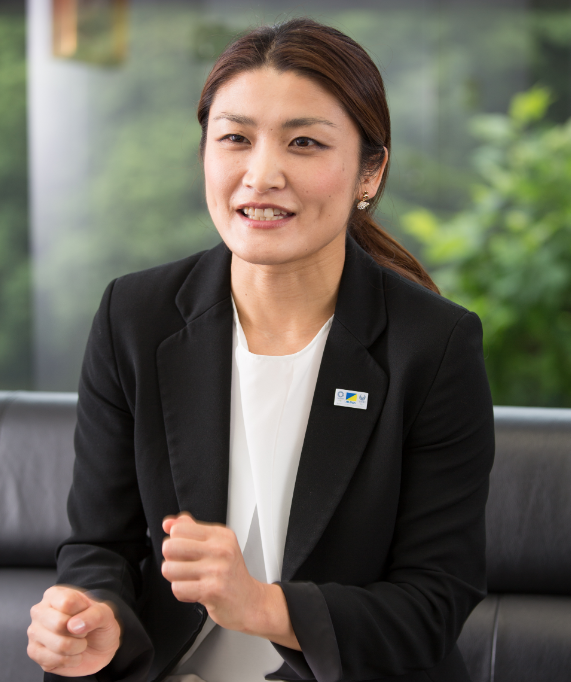 Kaori in black blazer