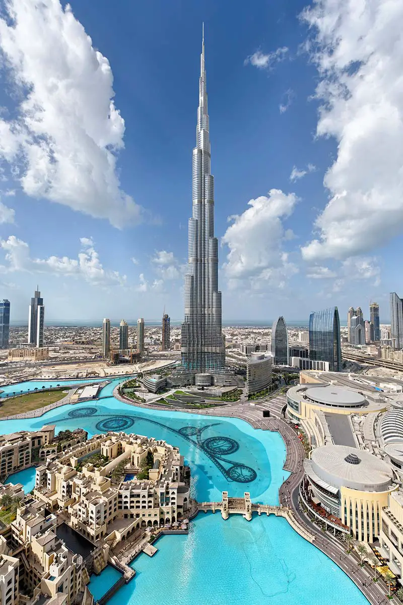 portrait picture of the burj khalifa in dubai